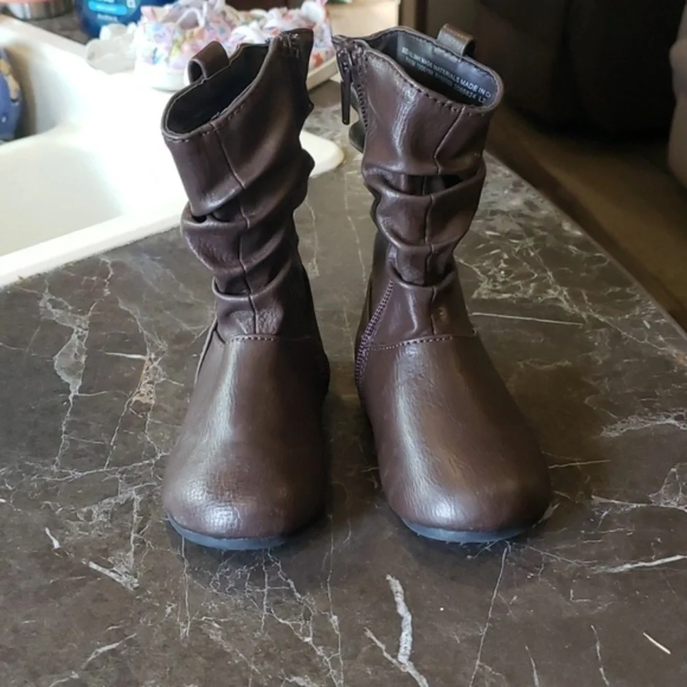 The Childrens Place gently worn